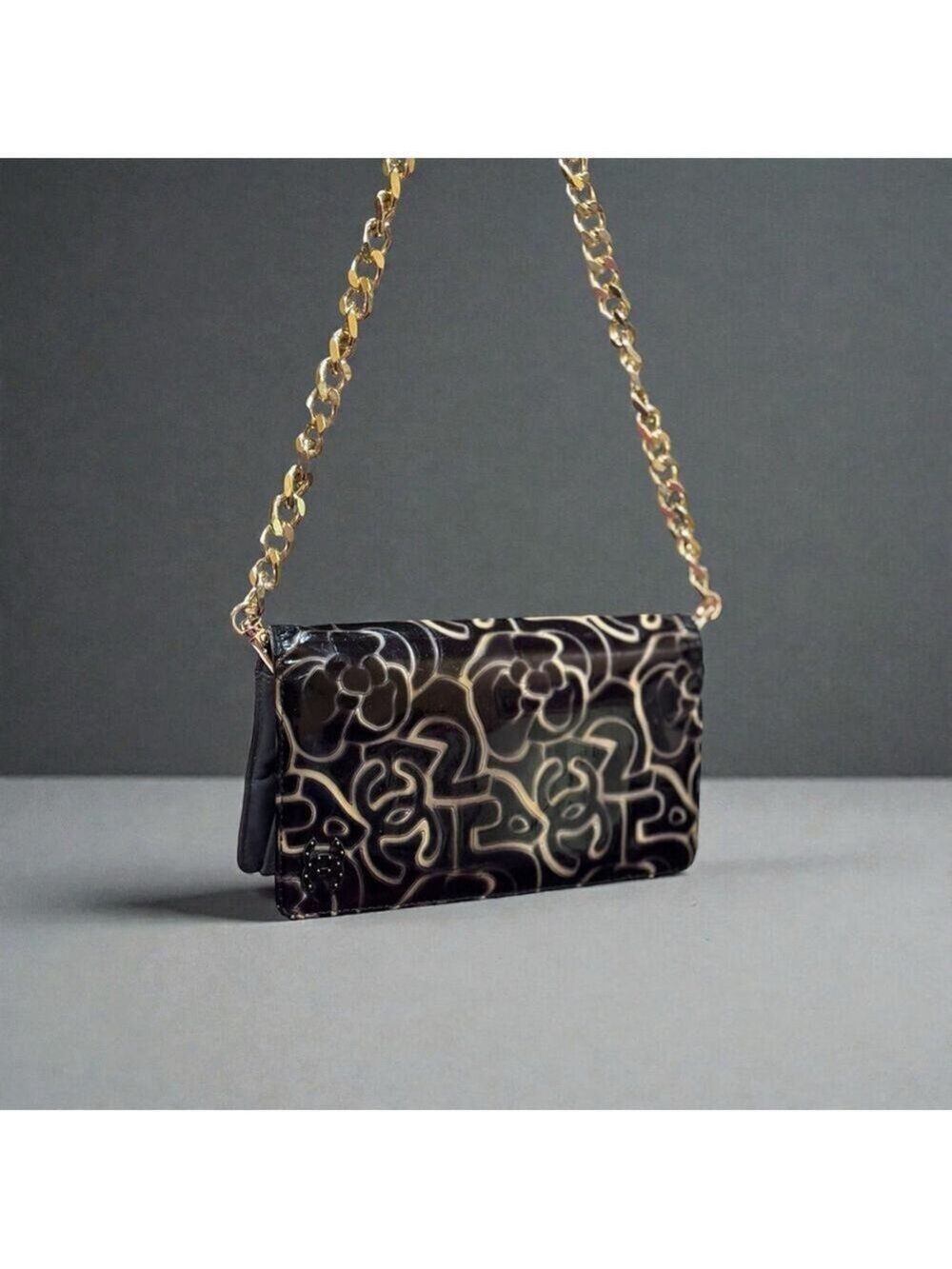 Chanel Camellia Embossed Patent Leather Long Wallet, dust Bag, COA